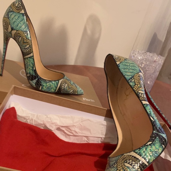 Christian Louboutin snakeskin pumps - Picture 2 of 8